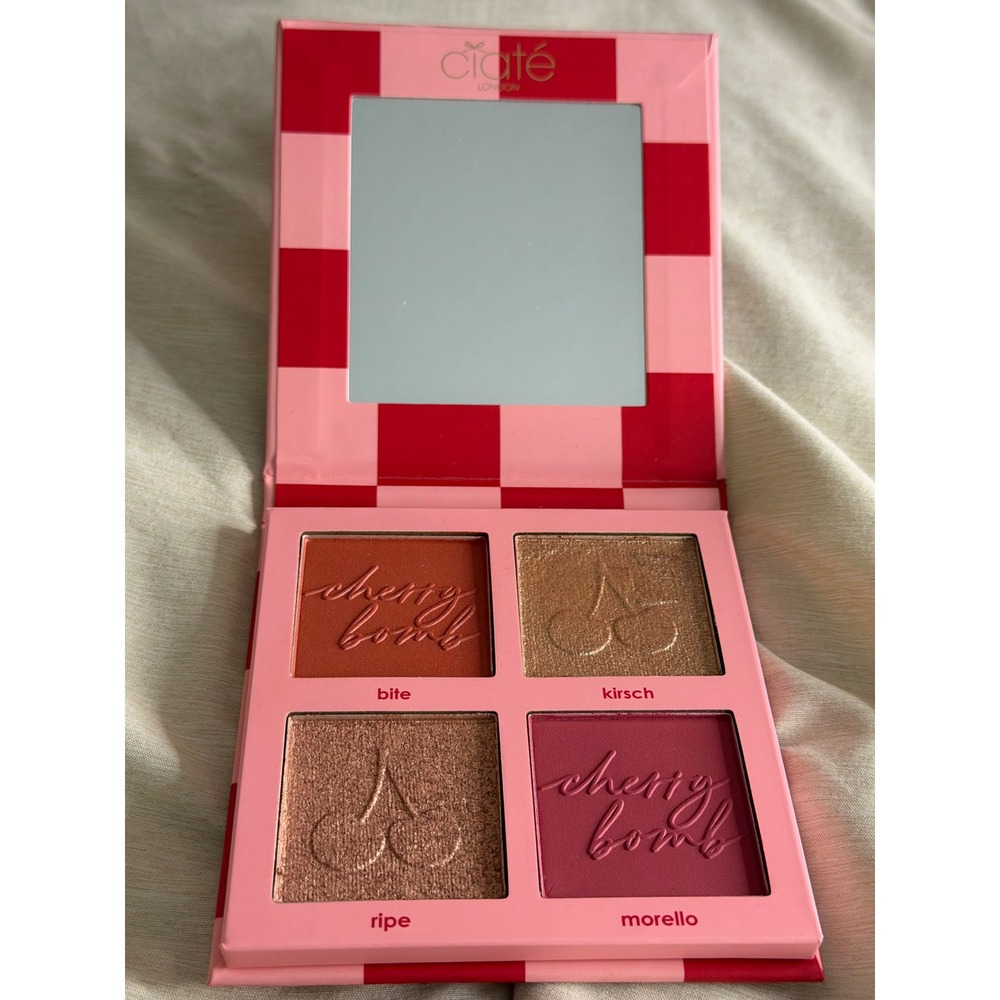 Cherry Bomb Ciate London Blush Highlighter Palette Women OS Pink Like New